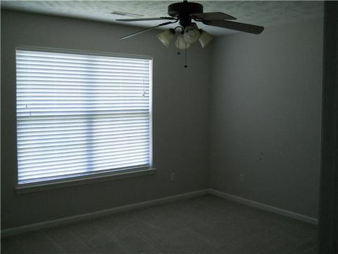 209 Johnstone Dr, Dickson, TN 37055 photo 9