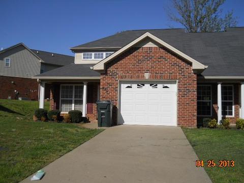 209 Johnstone Dr, Dickson, TN 37055 photo 1