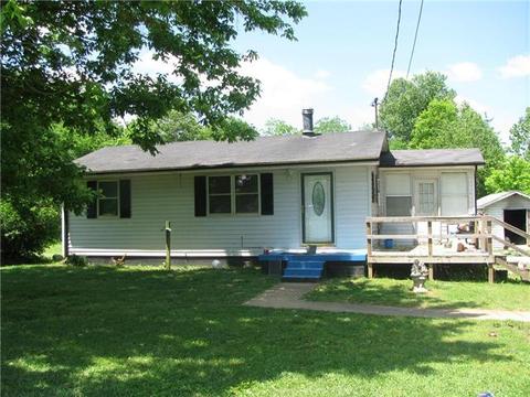 4864 Hembree Rd, Cunningham, TN 37052 photo 1