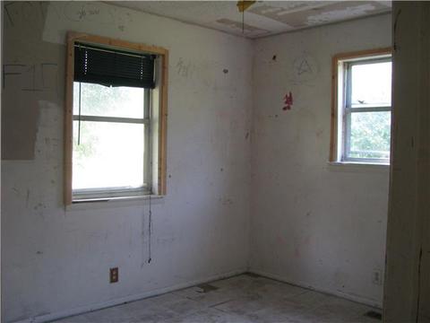 4864 Hembree Rd, Cunningham, TN 37052 photo 8