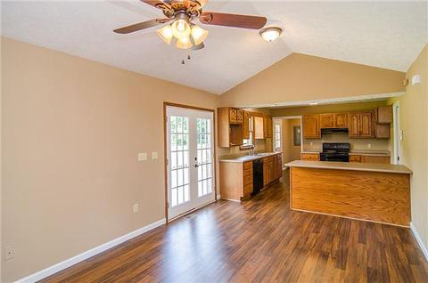 206 Railroad St, Cedar Hill, TN 37032 photo 5