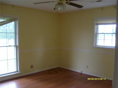 107 W Augustin Dr, Loretto, TN 38469 photo 6