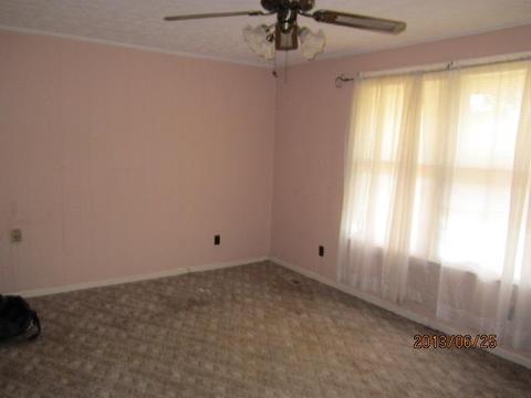 986 Pack Rd, White Bluff, TN 37187 photo 4