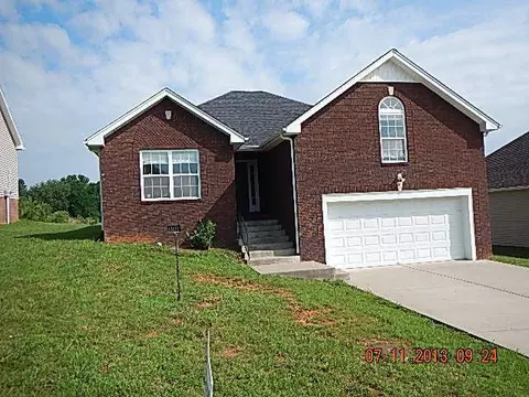 443 Berry Cir, Springfield, TN 37172 photo 1
