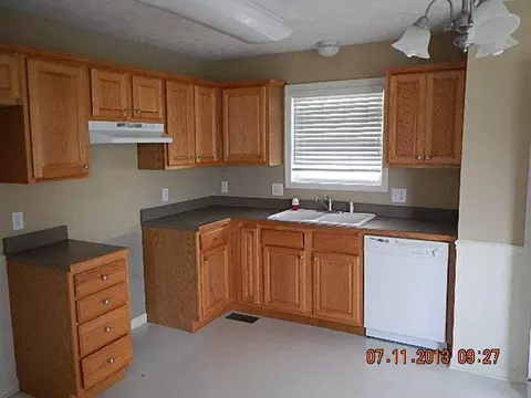 443 Berry Cir, Springfield, TN 37172 photo 3
