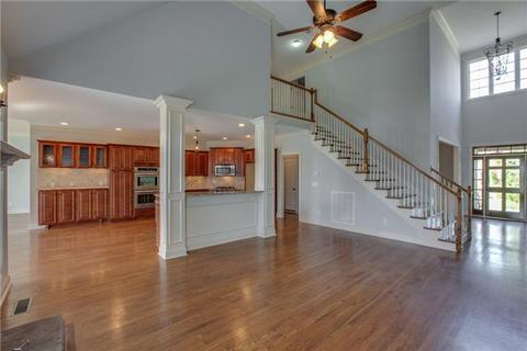 1046 Fitzroy Cir, Spring Hill, TN 37174 photo 5