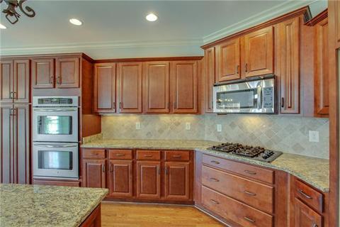 1046 Fitzroy Cir, Spring Hill, TN 37174 photo 8