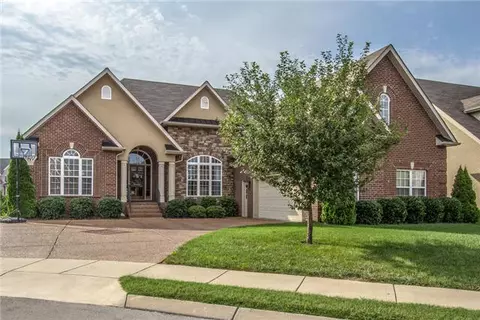 2004 Bathurst Ct, Spring Hill, TN 37174 photo 2