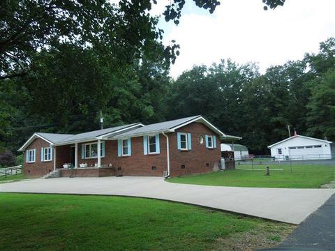 232 Daniel Rd, Dover, TN 37058 photo 3