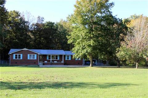 232 Daniel Rd, Dover, TN 37058 photo 2