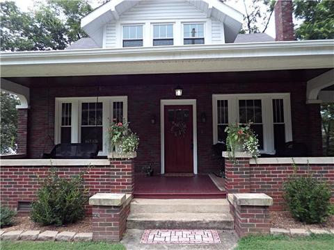 210 S Bratton St, Decherd, TN 37324 photo 2