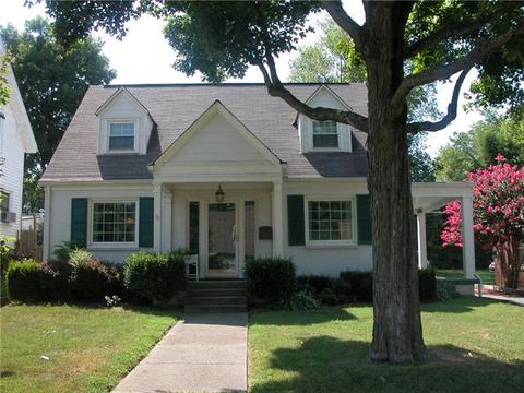 323 Walnut St, Springfield, TN 37172 photo 1