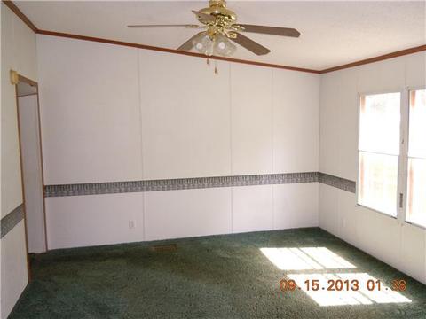375 Wall Rd, Cunningham, TN 37052 photo 2