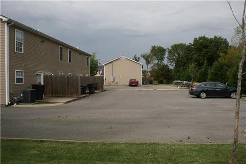 1329 Benley St, Murfreesboro, TN 37130 photo 3