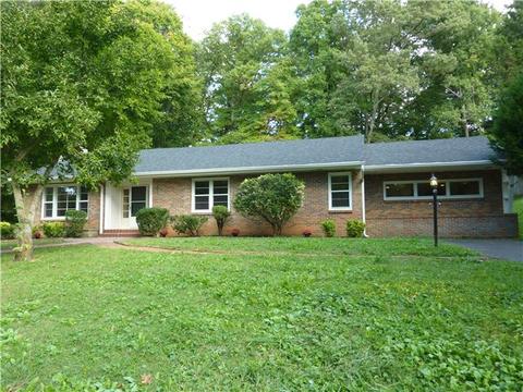 404 Golfview Ln, Springfield, TN 37172 photo 1