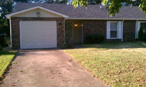 1456 E Cedar Ln, Madison, TN 37115 photo 1