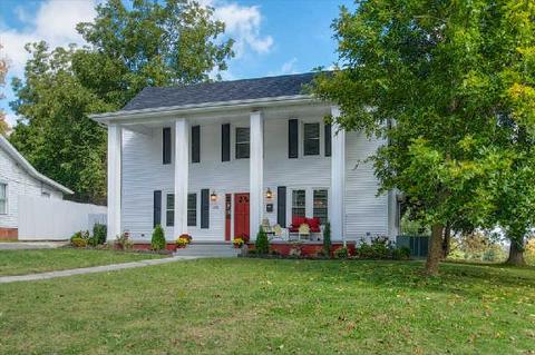 305 Murrell St, Dickson, TN 37055 photo 1
