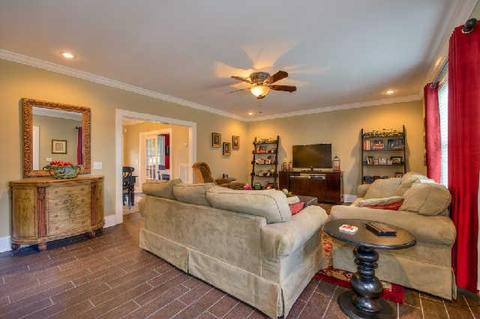 305 Murrell St, Dickson, TN 37055 photo 5