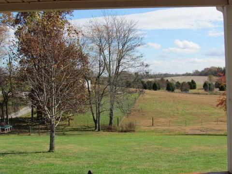 3875 Armstrong Rd, Springfield, TN 37172 photo 2