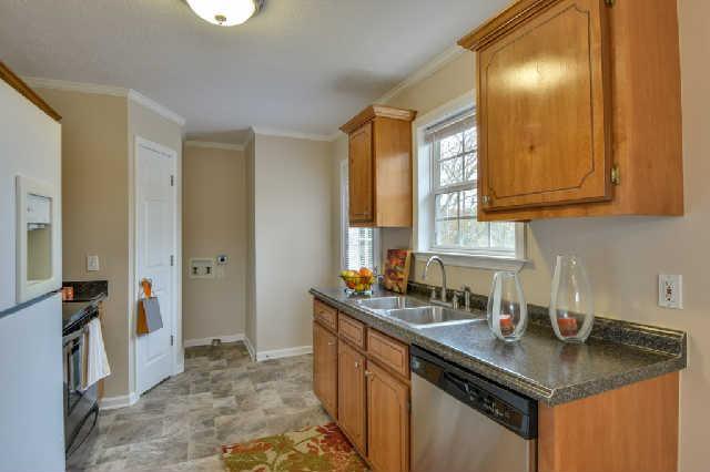  805 W 5th St, Dickson, TN 37055 photo 9