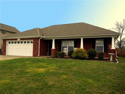 2017 Sparrow St, Spring Hill, TN 37174 photo 1
