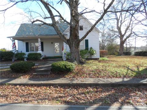 179 High St E, Mc Ewen, TN 37101 photo 1