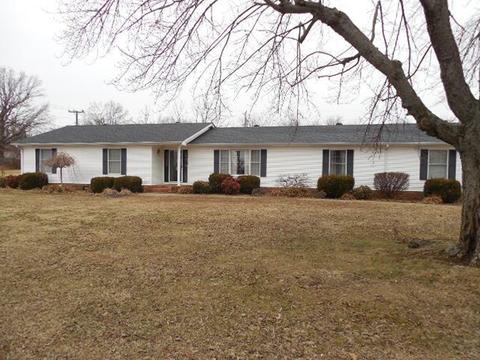 26 May St, Mcewen, TN 37101 photo 1