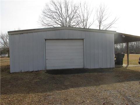 102 Mack St, Dickson, TN 37055 photo 2