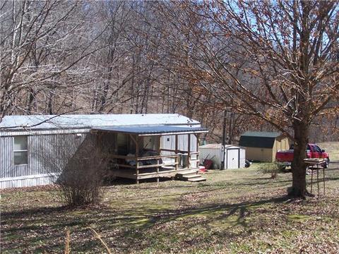 486 Powell School Rd, Goodspring, TN 38460 photo 1