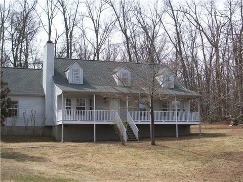 1003 Edwin Rd, Dickson, TN 37055 photo 1