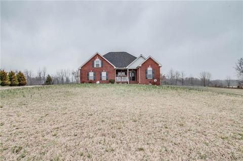 110 Hillside Dr, Dickson, TN 37055 photo 2