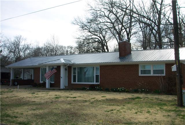 127 Riverside Dr, Centerville, TN 37033 photo 1
