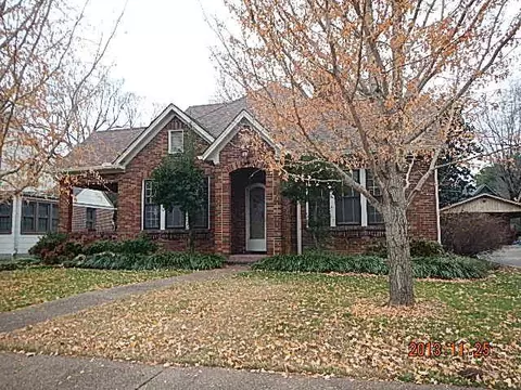 317 Walnut St, Springfield, TN 37172 photo 2