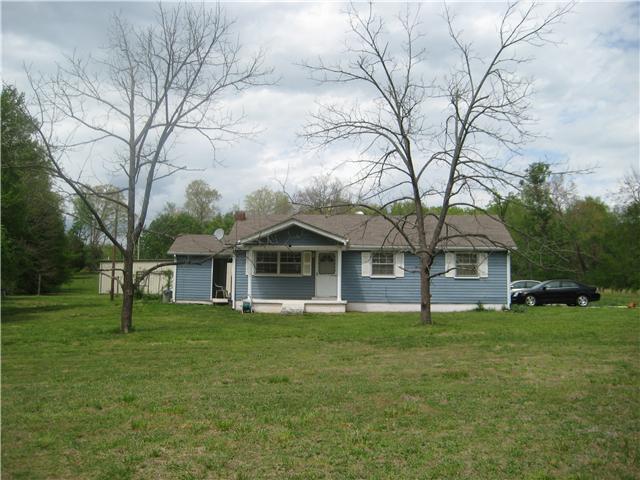 1105 Hillcrest Rd, Dickson, TN 37055 photo 1