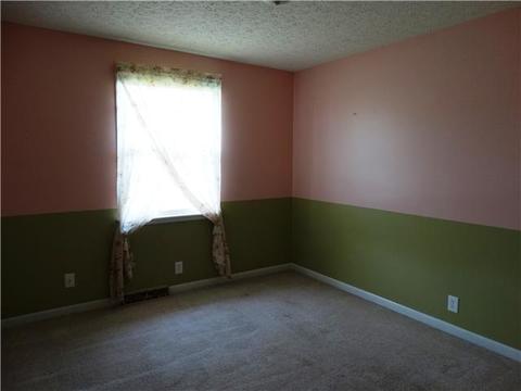 104 E Circle Dr, Burns, TN 37029 photo 5