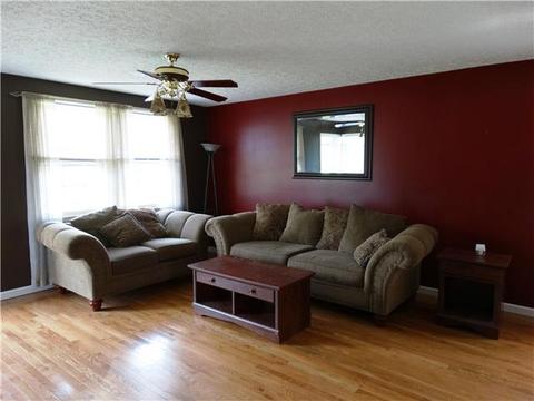 104 E Circle Dr, Burns, TN 37029 photo 4