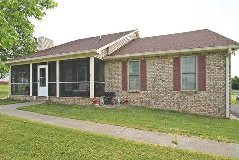1007 Nikki Dr, Springfield, TN 37172 photo 1