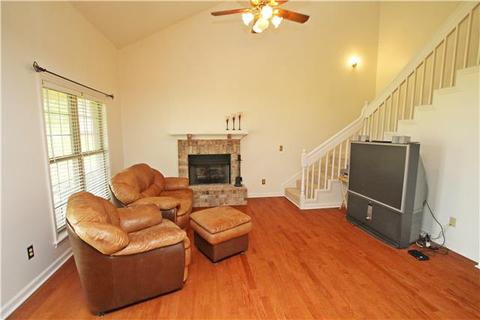 1007 Nikki Dr, Springfield, TN 37172 photo 2