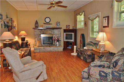 445 E Ridgetop Rd, Sparta, TN 38583 photo 5