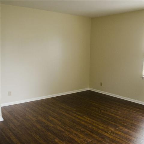 506 E State St, Murfreesboro, TN 37130 photo 3