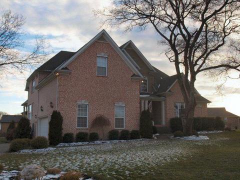 2000 Gweneth Dr, Spring Hill, TN 37174 photo 2