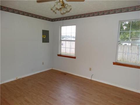 101 Red Oak Cir, Dickson, TN 37055 photo 3