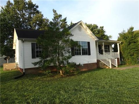 101 Red Oak Cir, Dickson, TN 37055 photo 1