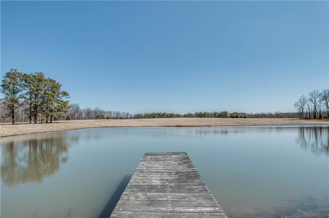 3044 Sylvia Rd, Dickson, TN 37055 photo 1