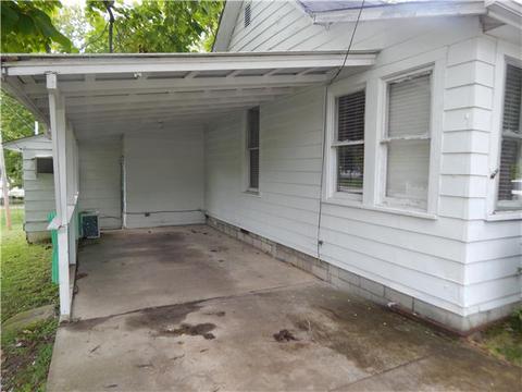 202 Spring St, Dickson, TN 37055 photo 14