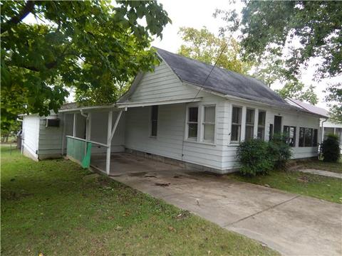 202 Spring St, Dickson, TN 37055 photo 13