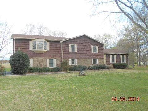 330 E Maple St, Morrison, TN 37357 photo 1