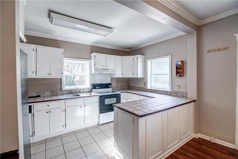 918 E Castle St, Murfreesboro, TN 37130 photo 4