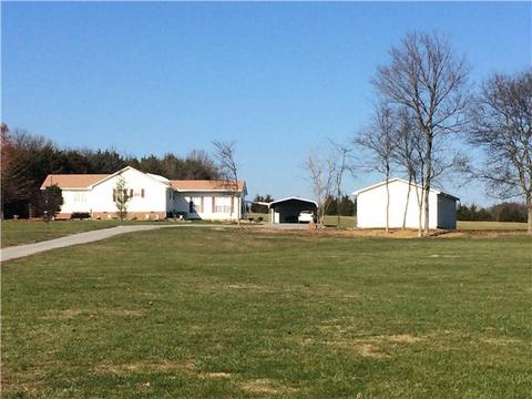 745 Bugscuffle Rd, Wartrace, TN 37183 photo 1