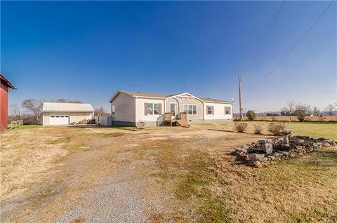 4442 Barren Plains Rd, Springfield, TN 37172 photo 2
